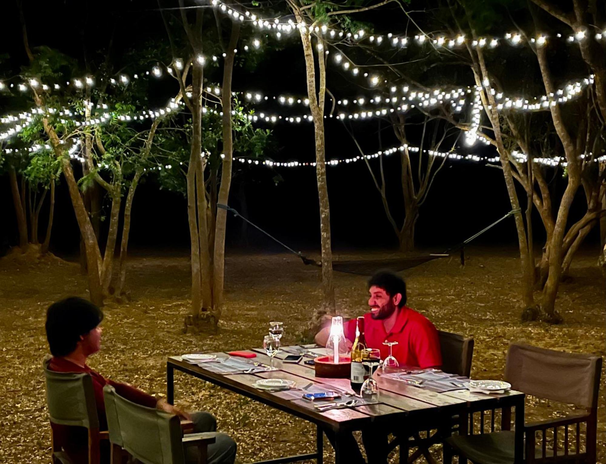 Funky Leopard Safari Lodge Bordering Yala National Park カタラガマ エクステリア 写真