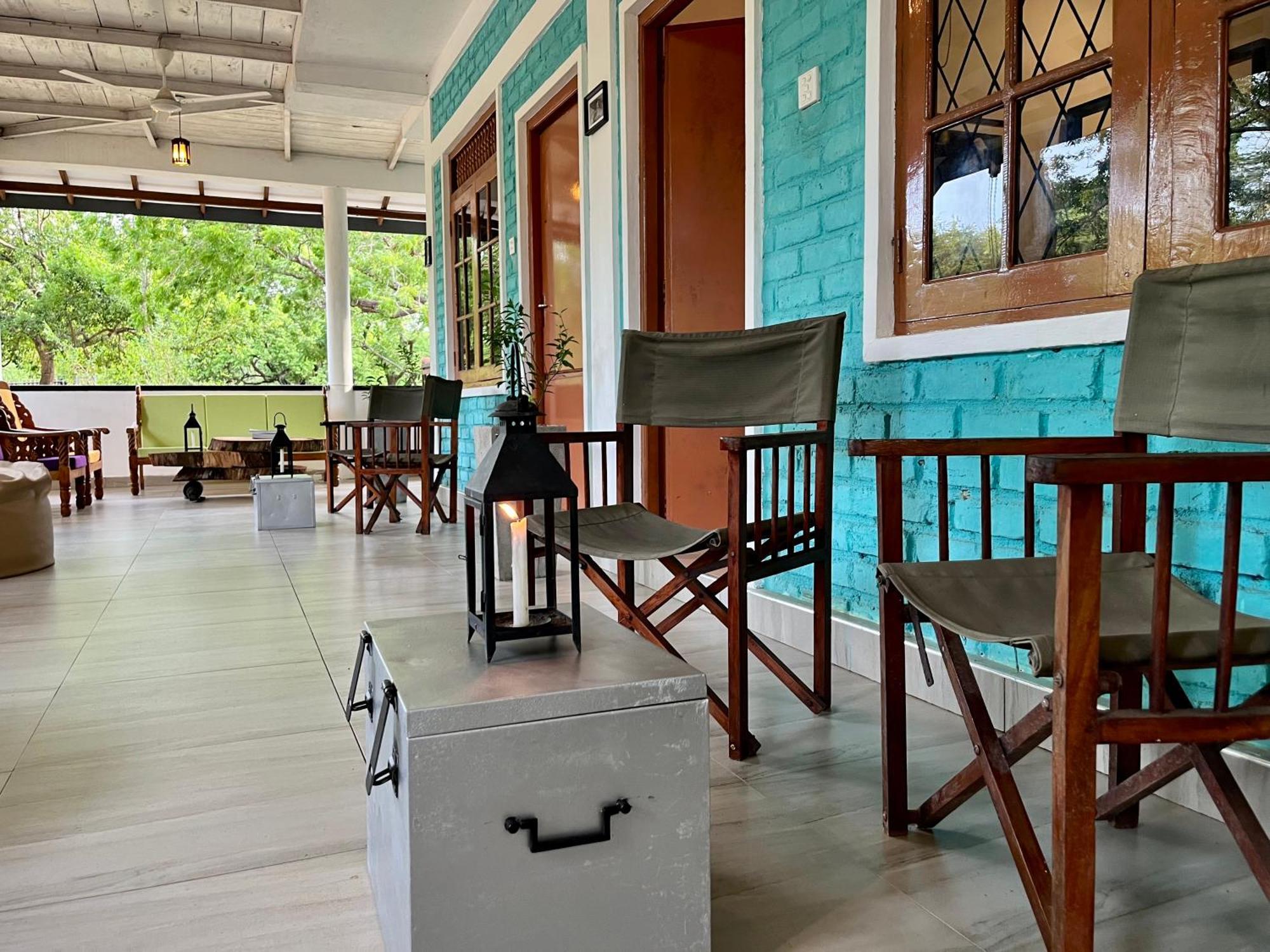 Funky Leopard Safari Lodge Bordering Yala National Park カタラガマ エクステリア 写真