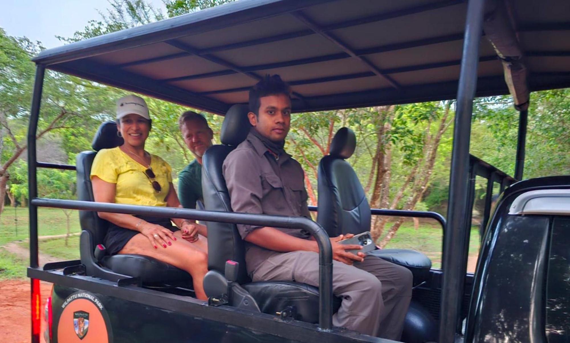 Funky Leopard Safari Lodge Bordering Yala National Park カタラガマ エクステリア 写真