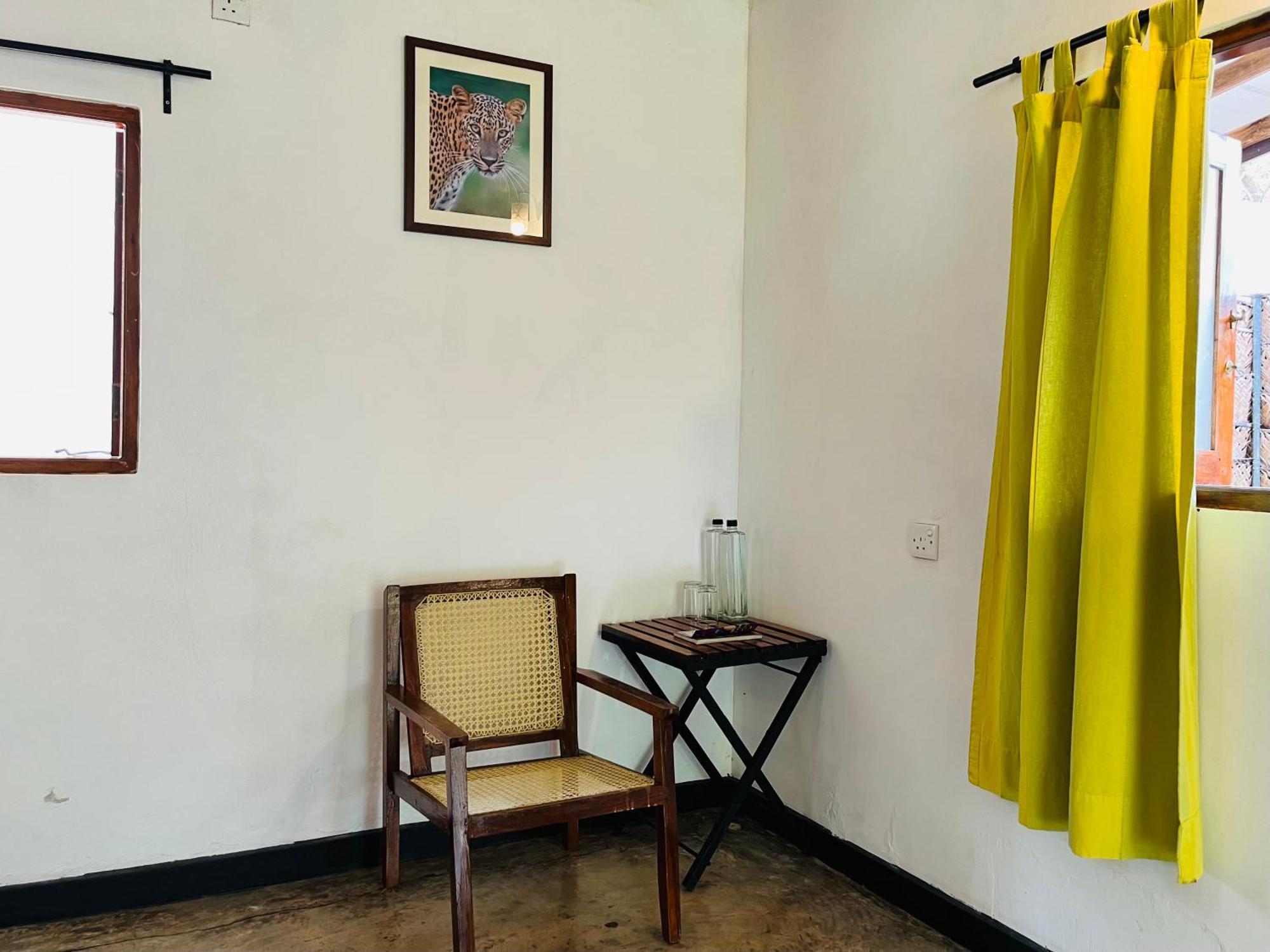 Funky Leopard Safari Lodge Bordering Yala National Park カタラガマ エクステリア 写真